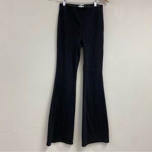Good American Soft Sculpt Pull-On Flare Jeans Black High-Rise Comfortable Size 2